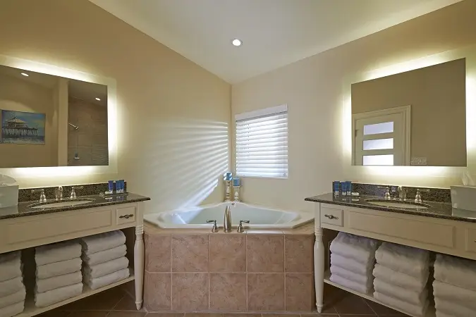 Image for room 3KKQGV - Gulf_View_Double_Bath_89046_standard 